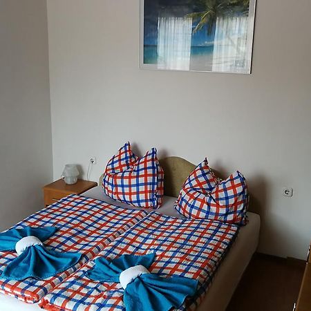 Dunakanyar Bed & Breakfast Göd Екстериор снимка