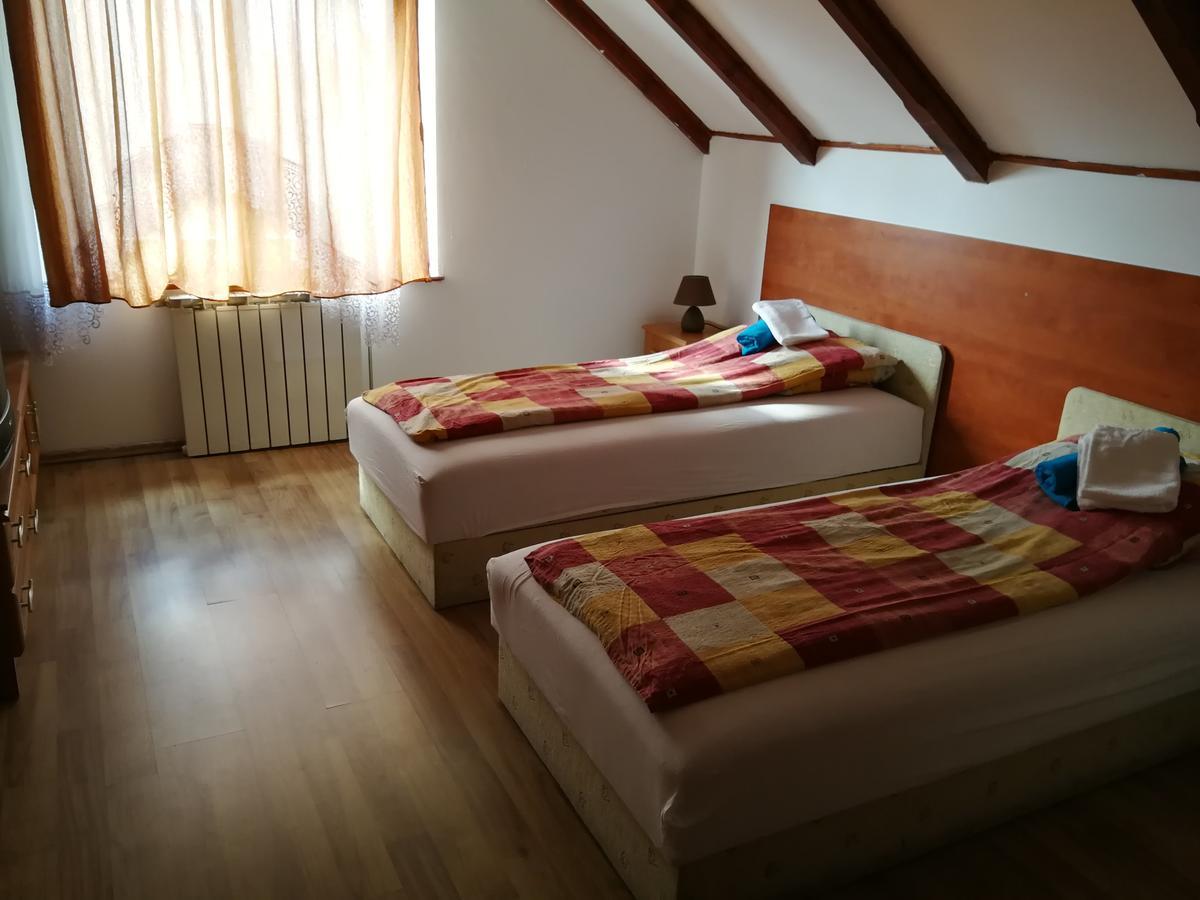 Dunakanyar Bed & Breakfast Göd Екстериор снимка